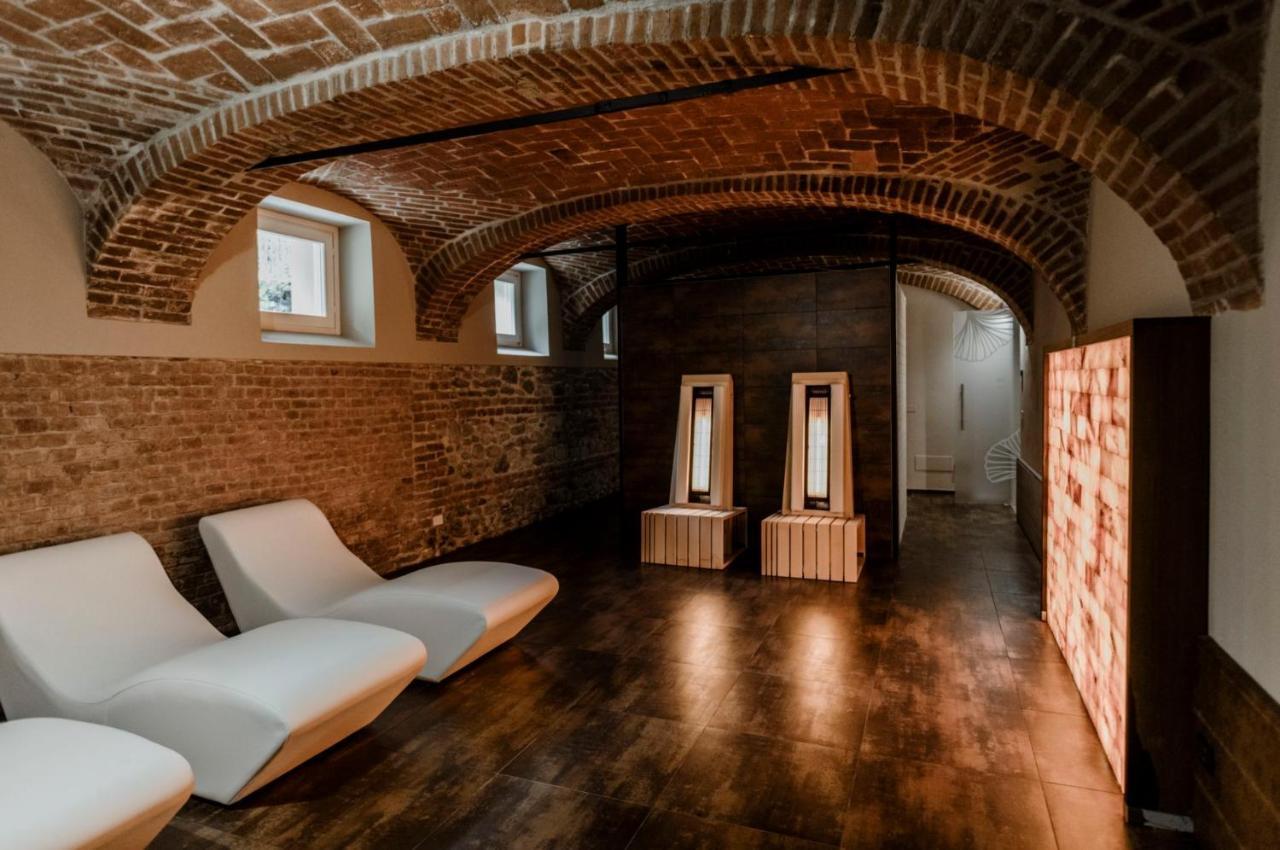 Parco Reala // Rural - Luxury - Rooms Corneliano d'Alba エクステリア 写真
