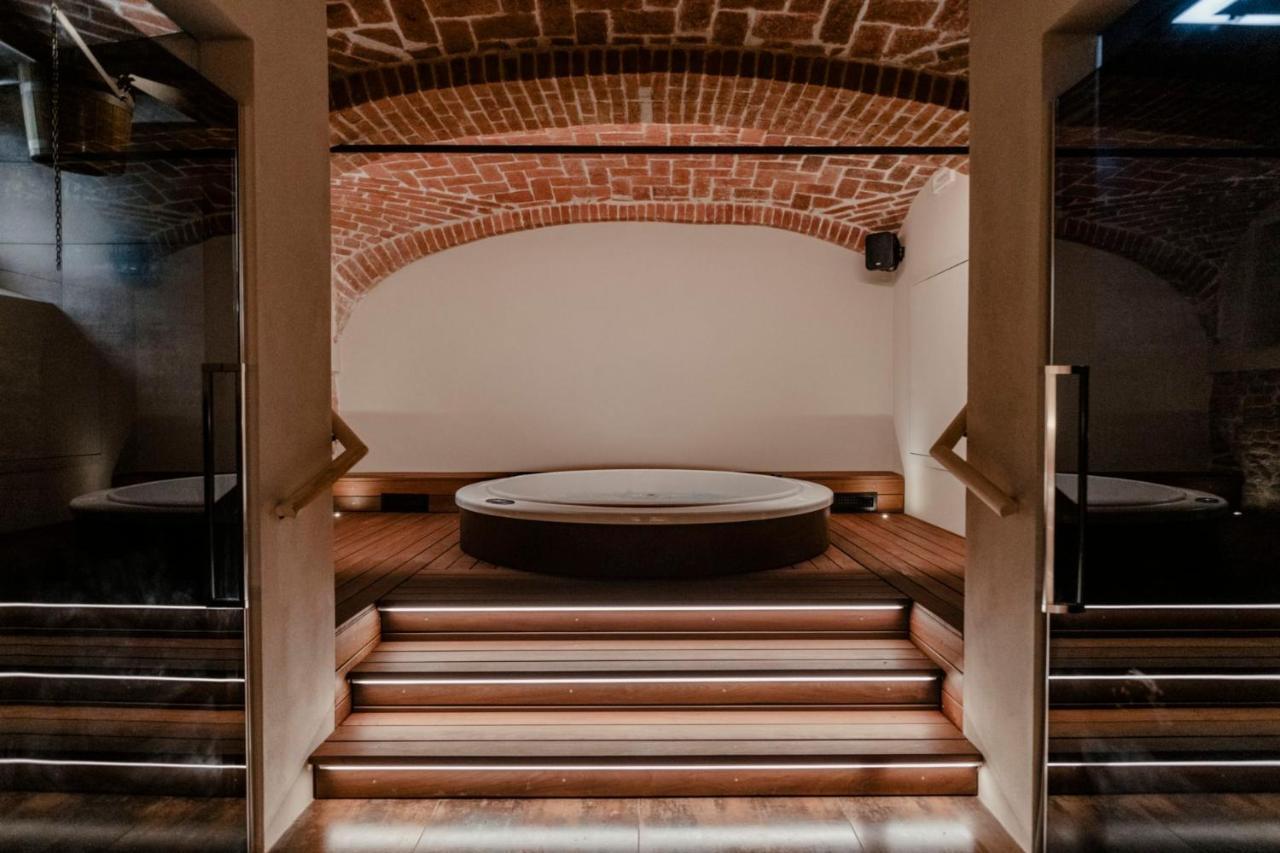 Parco Reala // Rural - Luxury - Rooms Corneliano d'Alba エクステリア 写真
