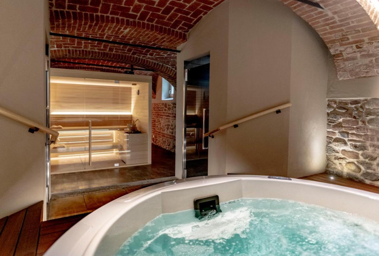 Parco Reala // Rural - Luxury - Rooms Corneliano d'Alba エクステリア 写真