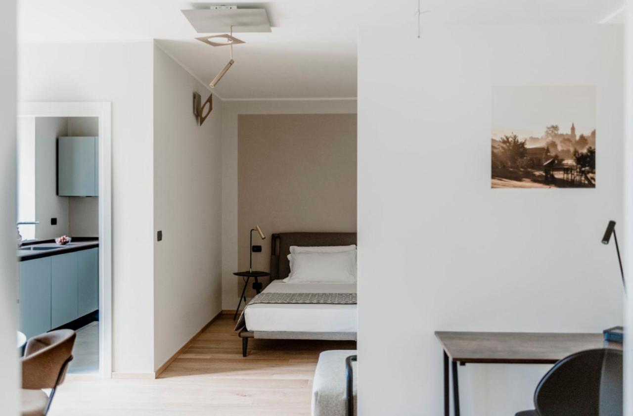 Parco Reala // Rural - Luxury - Rooms Corneliano d'Alba エクステリア 写真